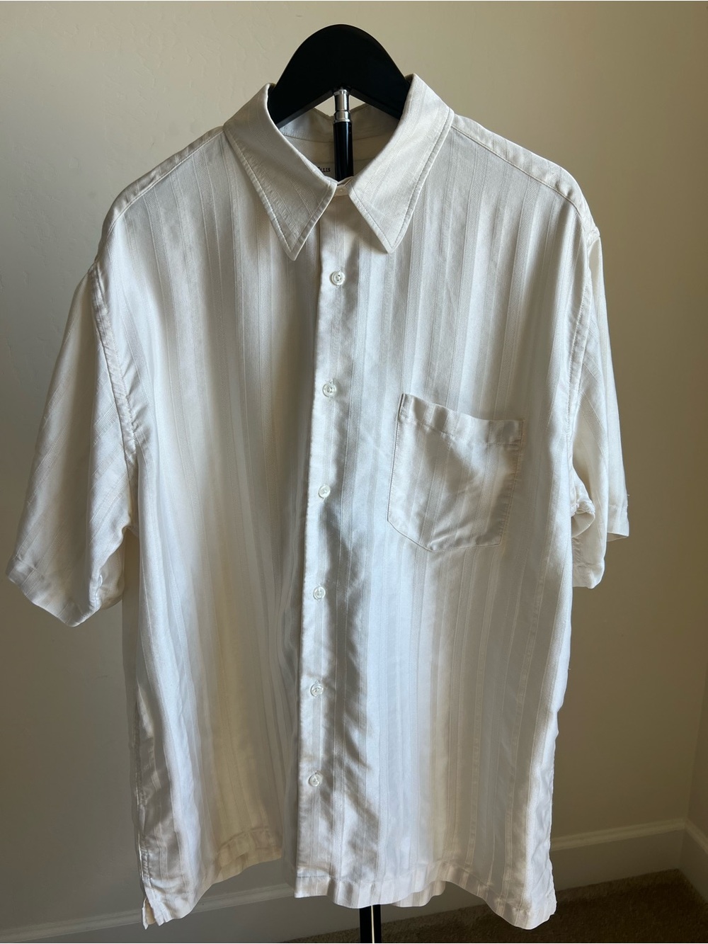 100% Silk Perry Ellis Men’s Cream Short-Sleeve Button-Down Shirt Size L